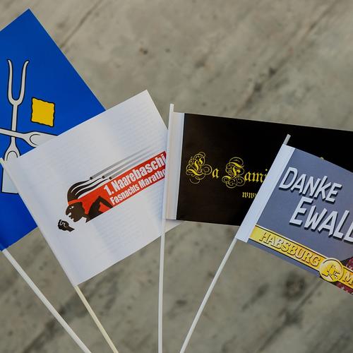 Papierfahnen_Auswahl.jpg